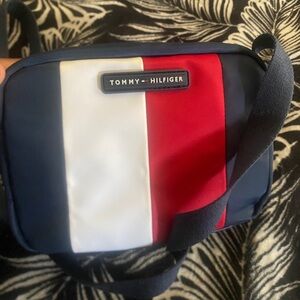 Tommy Hilfiger Crossbody
